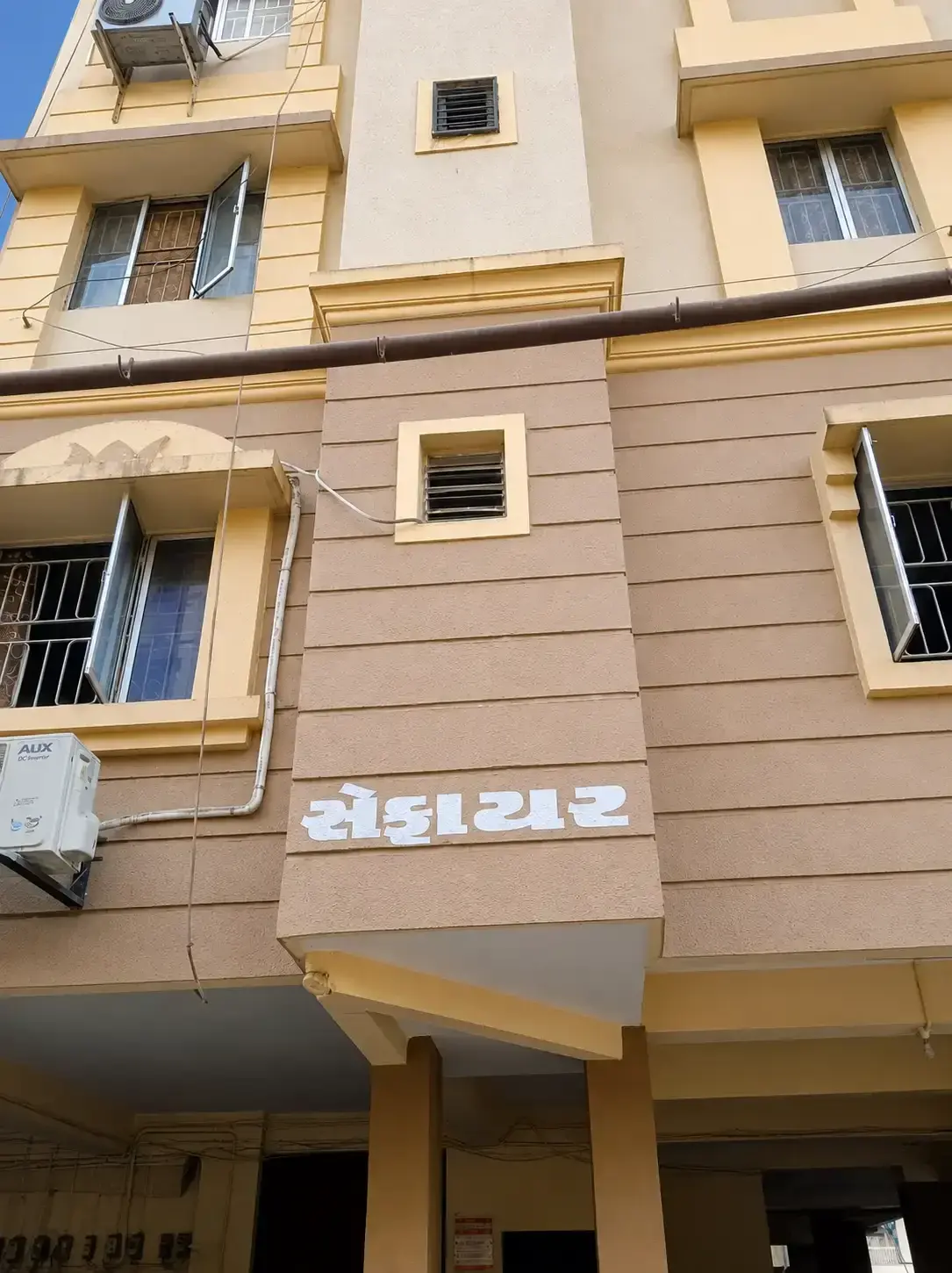 Sapphire Apartment - 1 visual